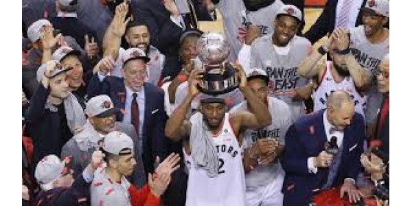Toronto Raptors vinder Milwaukee Bucks væk